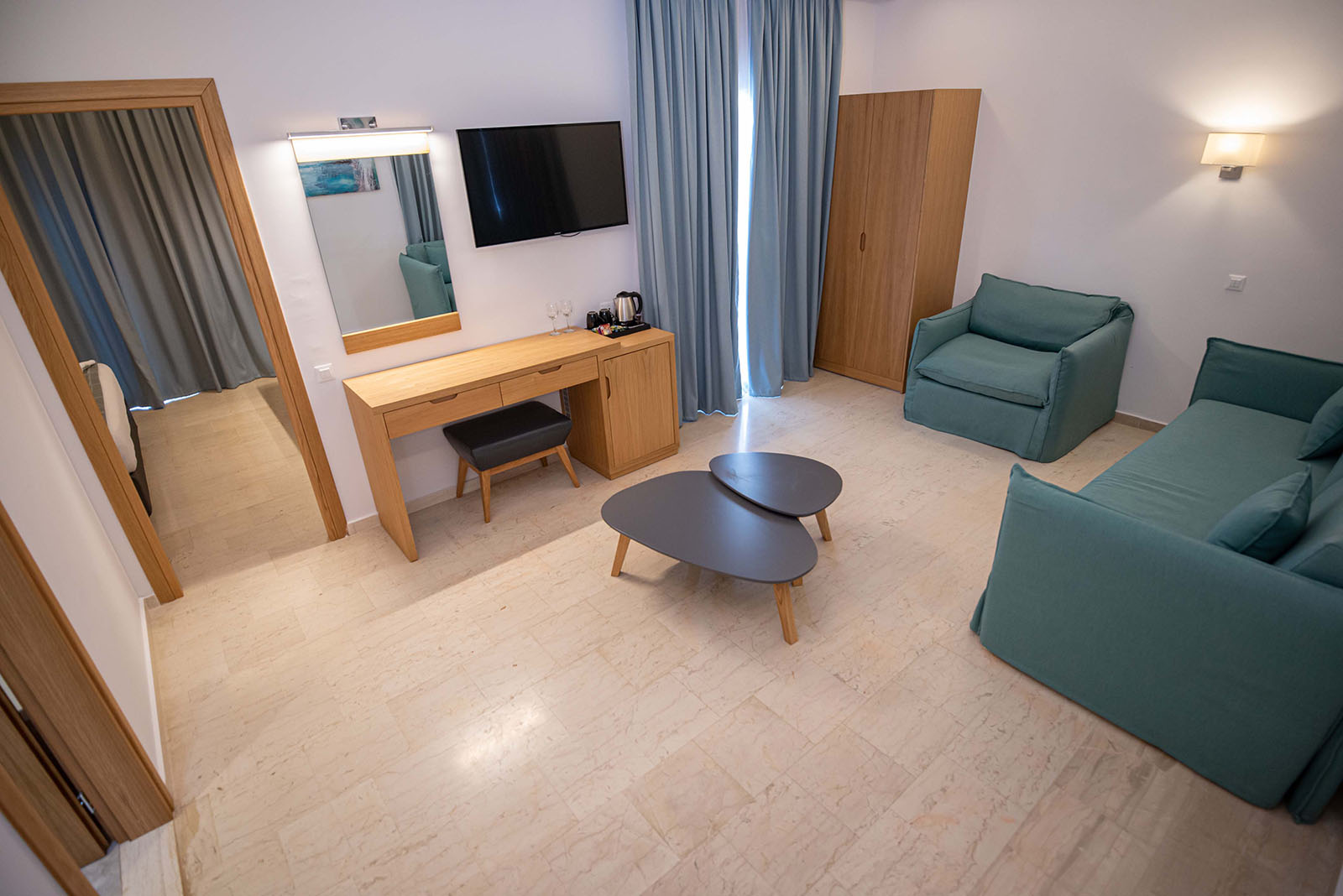 Paleros Beach Resort Hotel Suite Main Slider